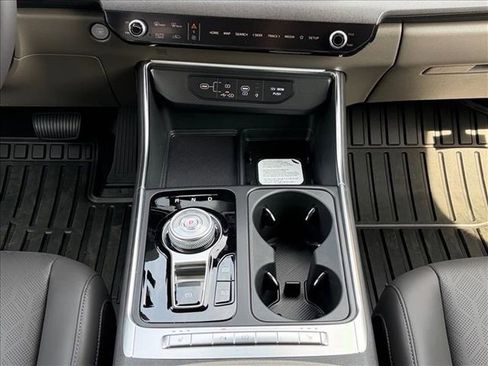 New 2026 Kia Carnival EX image 18