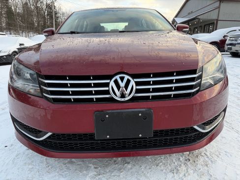 Used 2015 Volkswagen Passat TDI SE image 12