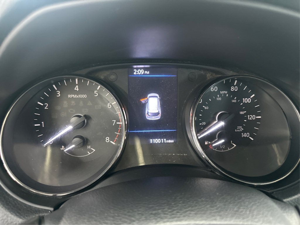 Used 2018 Nissan Rogue SV w/ Premium Package AWD/4WD image 26