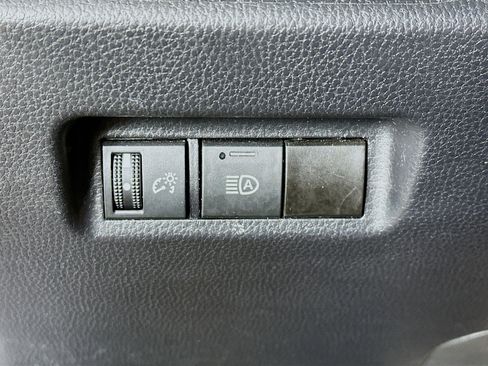 Used 2024 Toyota RAV4 XLE image 17