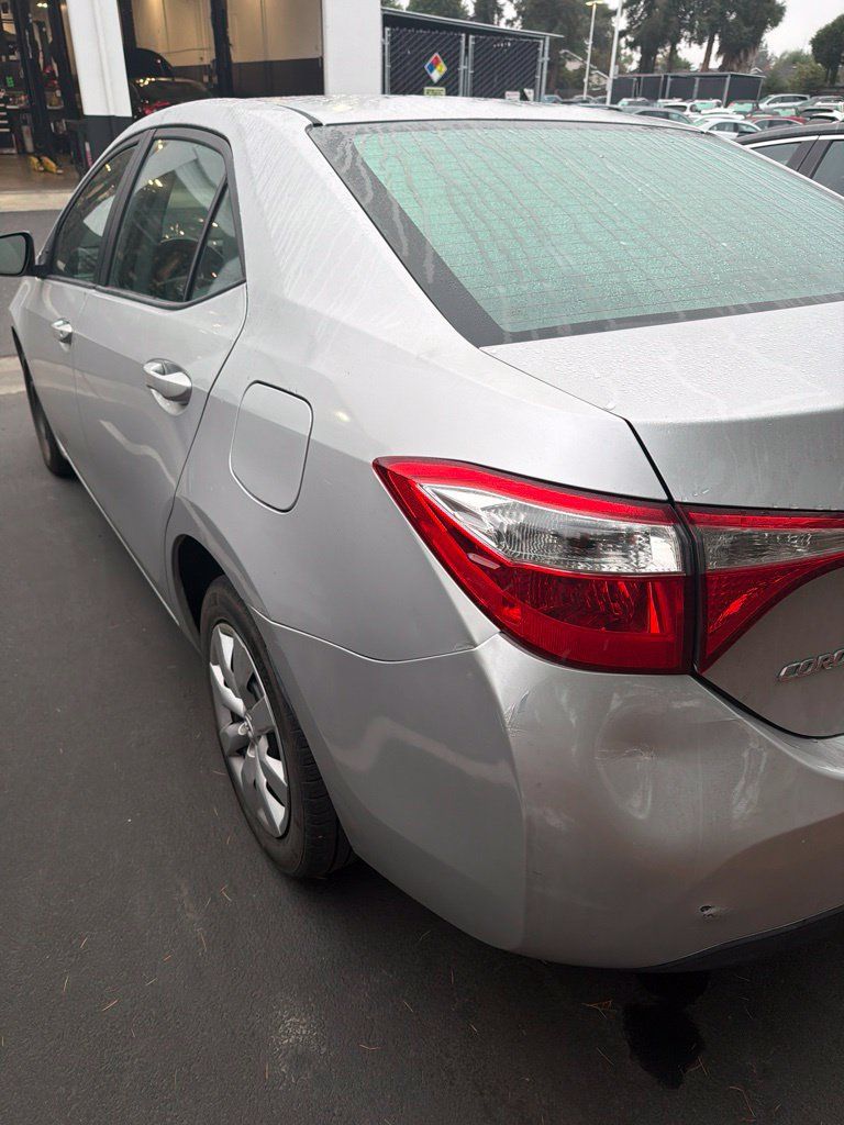 Used 2015 Toyota Corolla LE FWD image 5