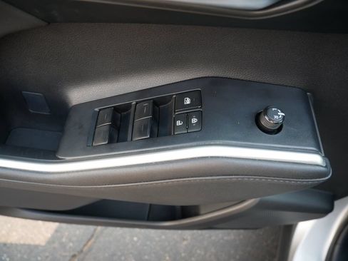 Used 2023 Toyota Highlander XSE AWD/4WD image 16