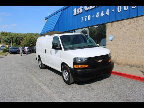 Used 2019 Chevrolet Express 2500 image 1
