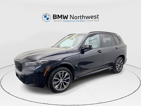 Used 2026 BMW X5 xDrive40i w/ M Sport Package AWD/4WD image 1