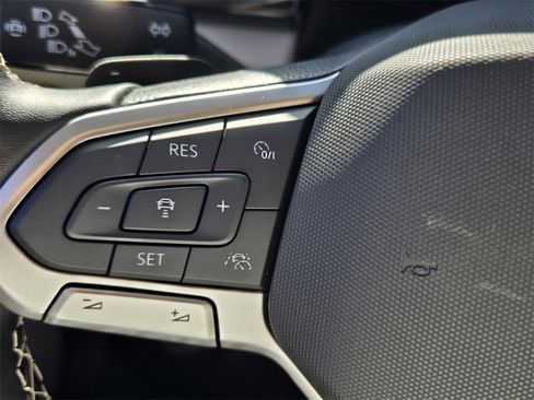 Certified 2025 Volkswagen Atlas SE w/ Panoramic Sunroof Package image 25