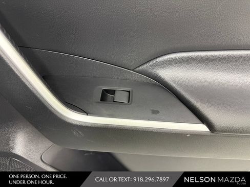 Used 2021 Toyota RAV4 XLE AWD/4WD image 42