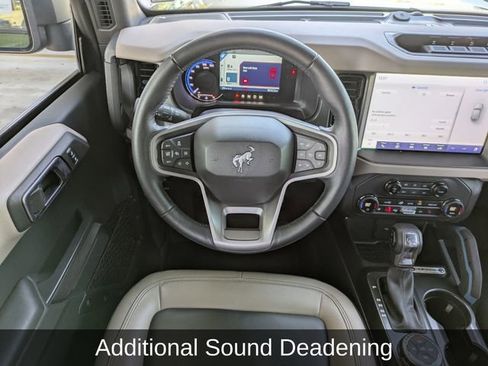 Used 2024 Ford Bronco Wildtrak image 21