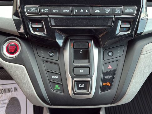 Used 2019 Honda Odyssey EX image 15