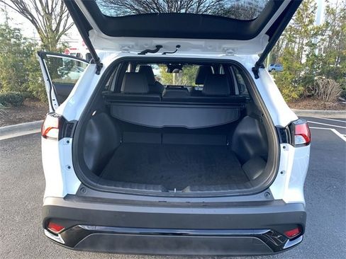 Used 2023 Toyota Corolla Cross XSE image 34