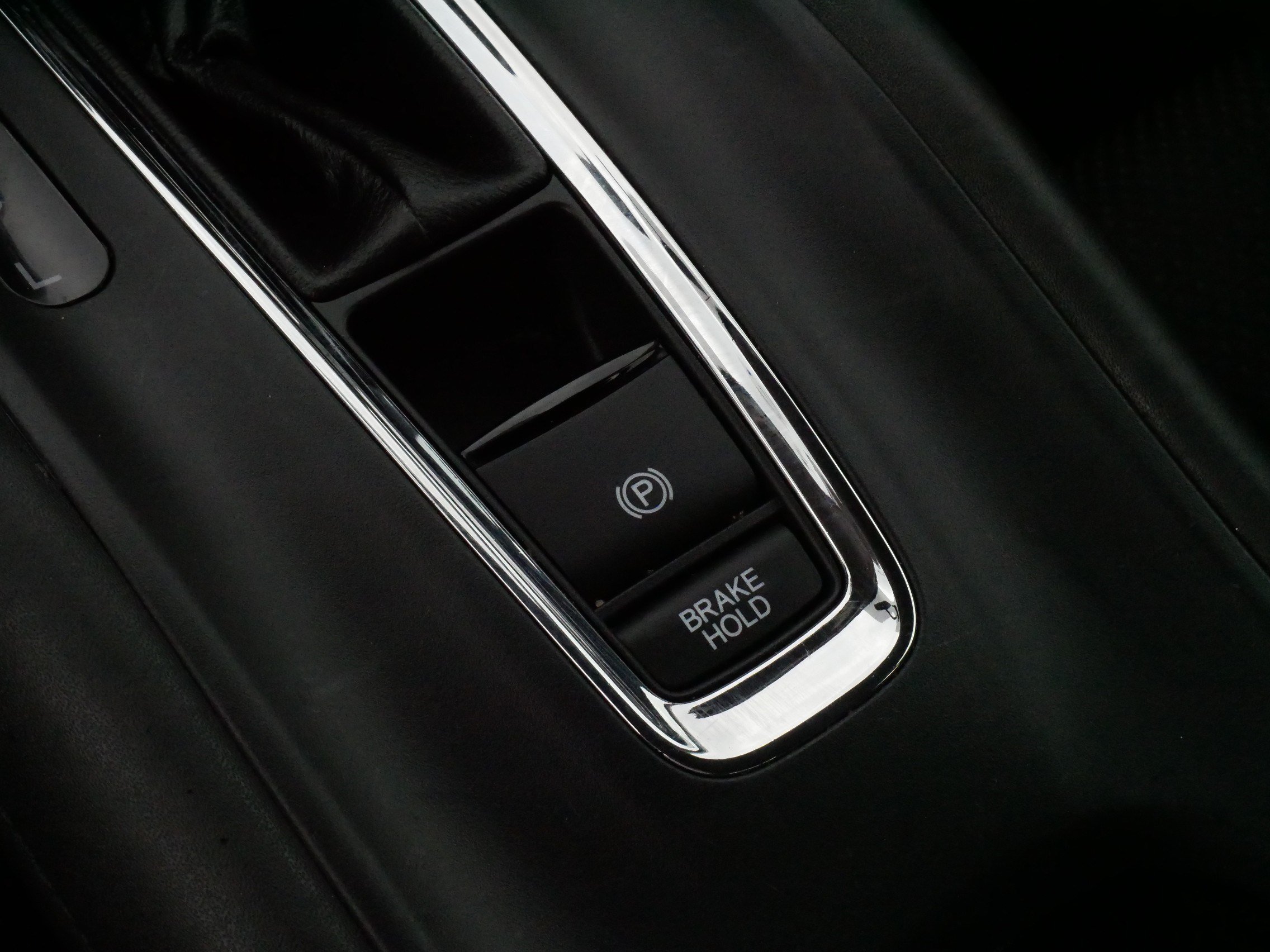 Used 2019 Honda HR-V LX image 25