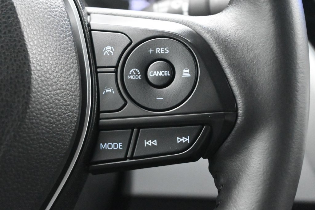 Used 2024 Toyota Corolla SE FWD image 7