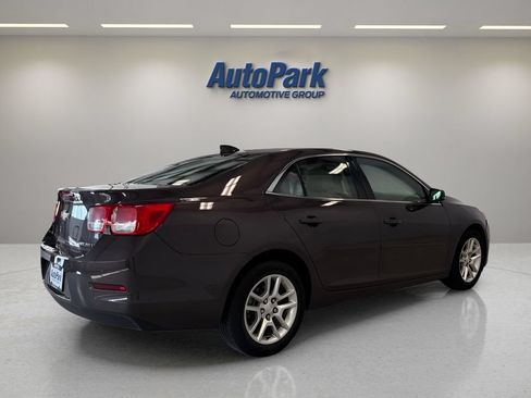 Used 2015 Chevrolet Malibu LT w/ Power Convenience Package FWD image 7