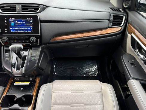 Used 2020 Honda CR-V Touring image 30
