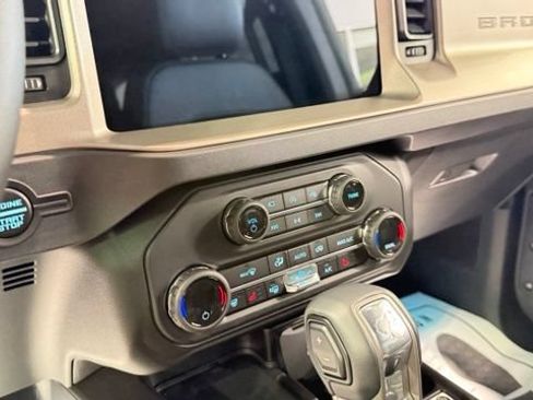 New 2026 Ford Bronco Outer Banks AWD/4WD image 13