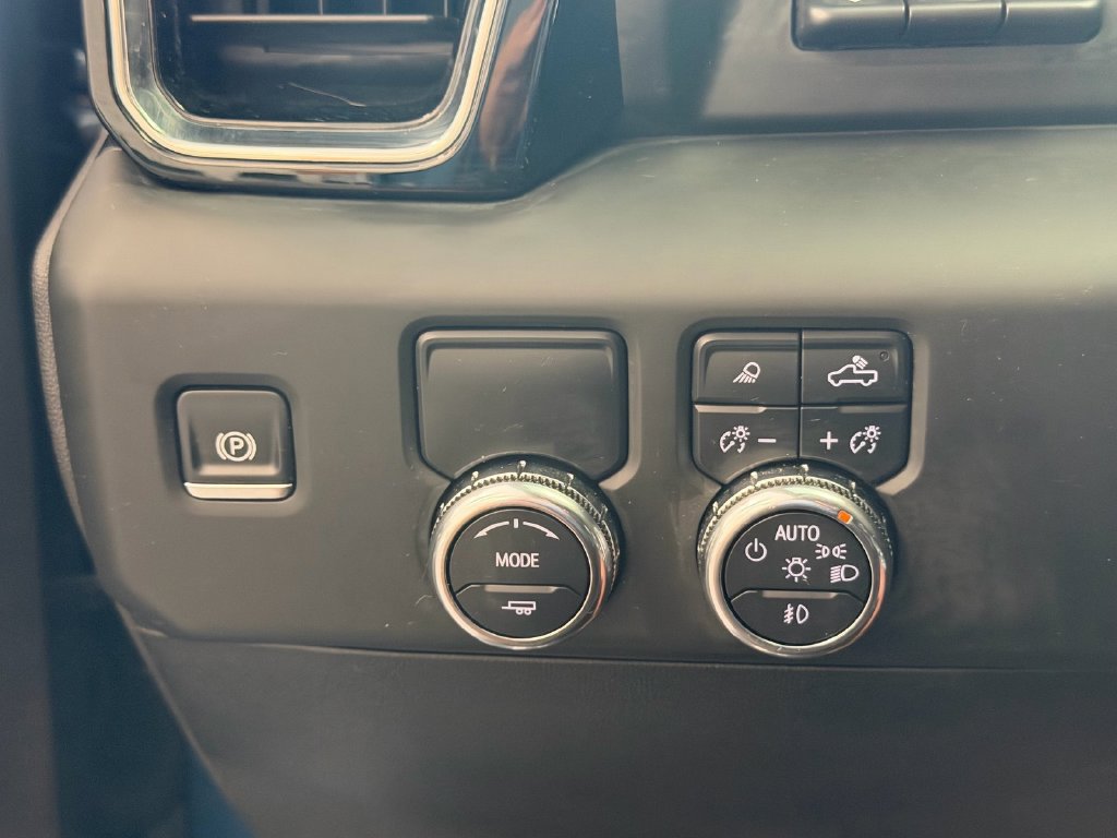 Used 2025 GMC Sierra 1500 Denali w/ Denali Reserve Package RWD image 26