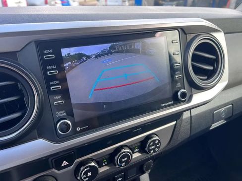 Used 2022 Toyota Tacoma SR5 w/ SR5 Appearance Package (SM) AWD/4WD image 41
