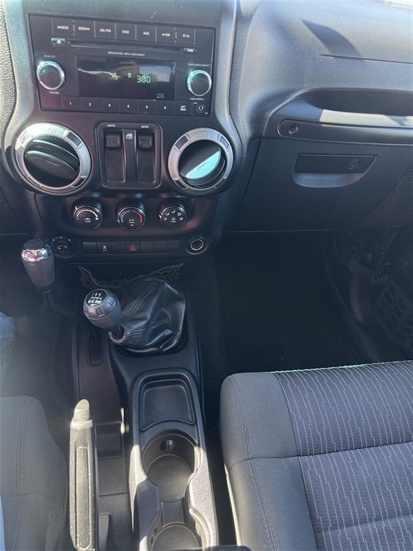 Used 2012 Jeep Wrangler Sport AWD/4WD image 15