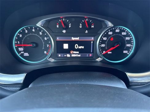 Used 2023 Chevrolet Traverse RS image 12