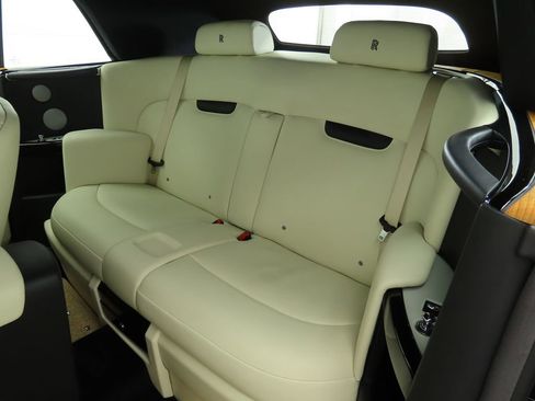 Certified 2012 Rolls-Royce Phantom Drophead Coupe image 29