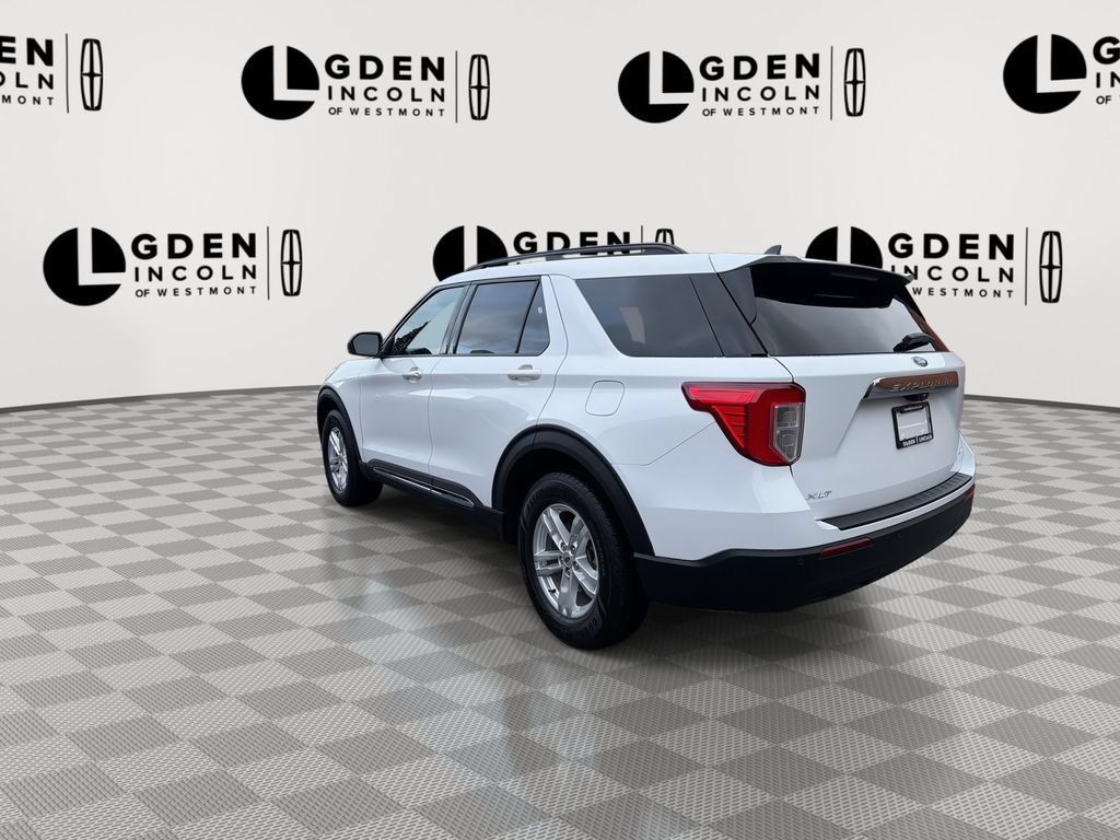Used 2021 Ford Explorer XLT AWD/4WD image 6