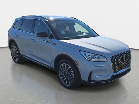 New 2026 Lincoln Corsair Reserve image 3