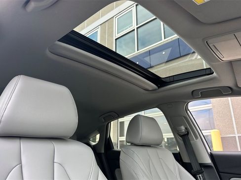 Certified 2025 Acura Integra image 17