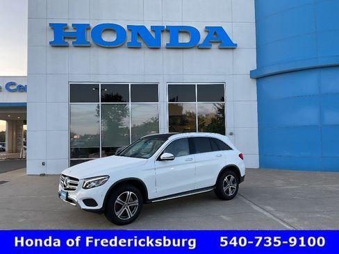 Used 2018 Mercedes-Benz GLC 300 4MATIC image 1