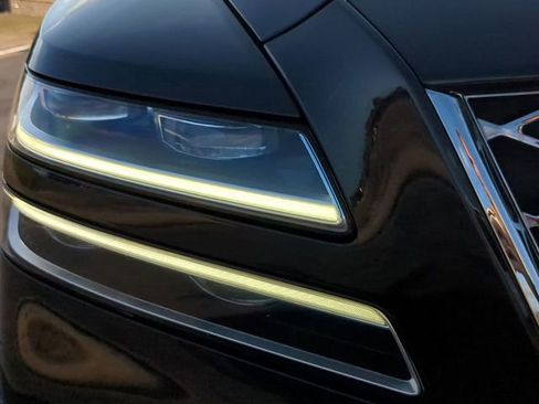 Used 2023 Genesis GV80 2.5T w/ Prestige Package image 9