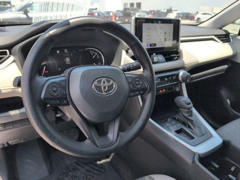 Used 2024 Toyota RAV4 XLE w/ Convenience Package FWD image 14