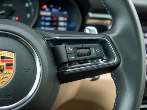 Used 2023 Porsche Macan AWD/4WD image 26