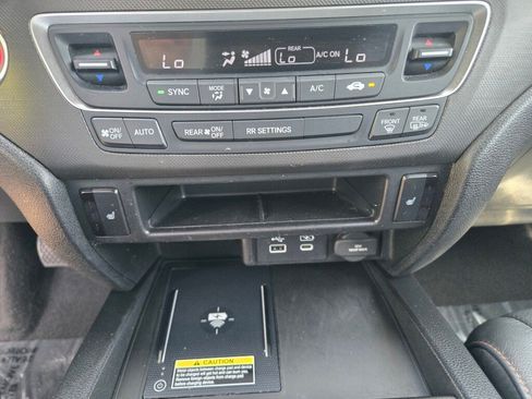 Certified 2024 Honda Passport TrailSport image 19