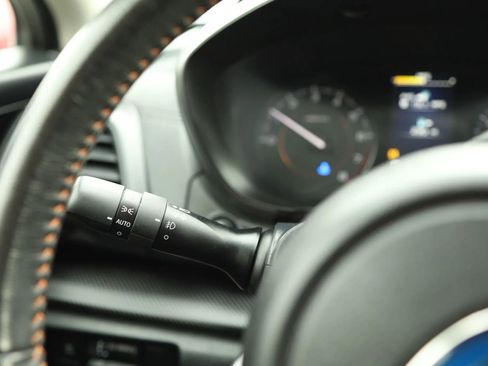 Used 2018 Subaru Crosstrek 2.0i Premium w/ Eyesight System image 22