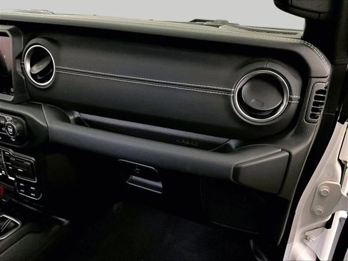 Used 2023 Jeep Wrangler Sahara w/ Cold Weather Group image 15