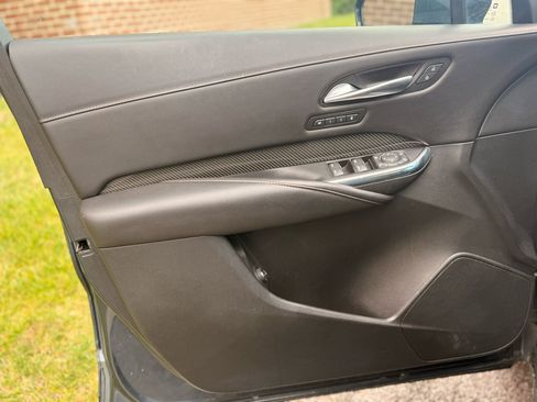 Used 2019 Cadillac XT4 Sport w/ Cold Weather Package image 38