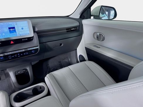 Certified 2024 Hyundai Ioniq 5 Limited RWD image 25