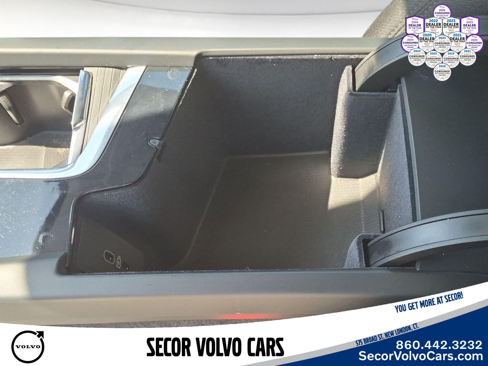 Used 2023 Volvo XC60 B5 Core AWD/4WD image 15