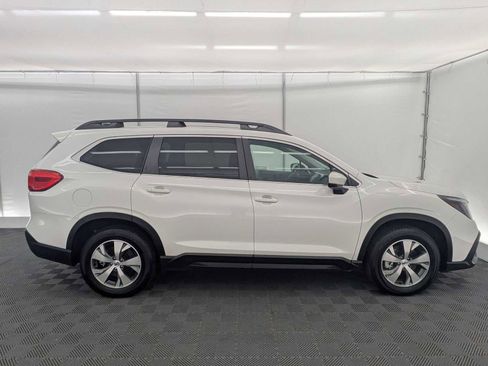 Used 2024 Subaru Ascent Premium w/ Convenience Package image 7