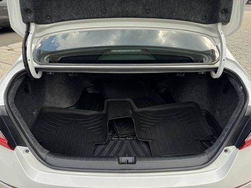 Used 2021 Honda Accord Touring image 12
