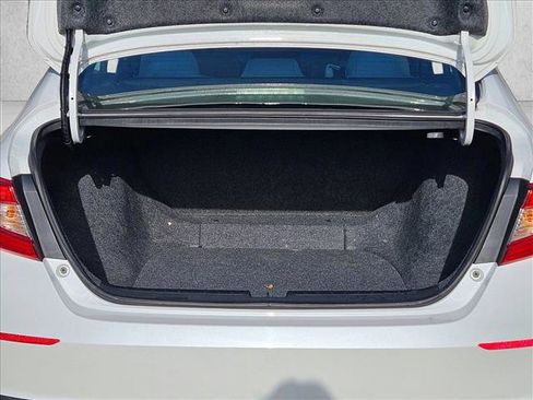 Used 2020 Honda Accord LX image 7