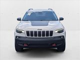 Used 2019 Jeep Cherokee Trailhawk image 2