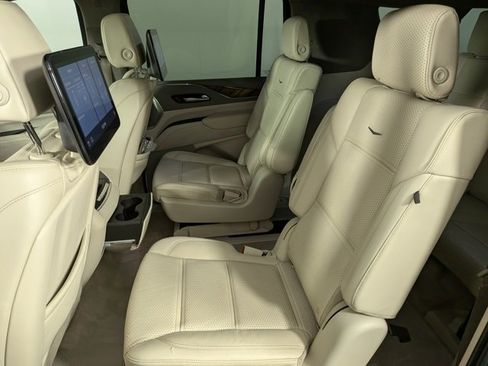 Certified 2021 Cadillac Escalade ESV Sport Platinum image 26