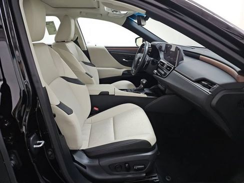 Used 2023 Lexus ES 250 w/ Premium Package AWD/4WD image 15