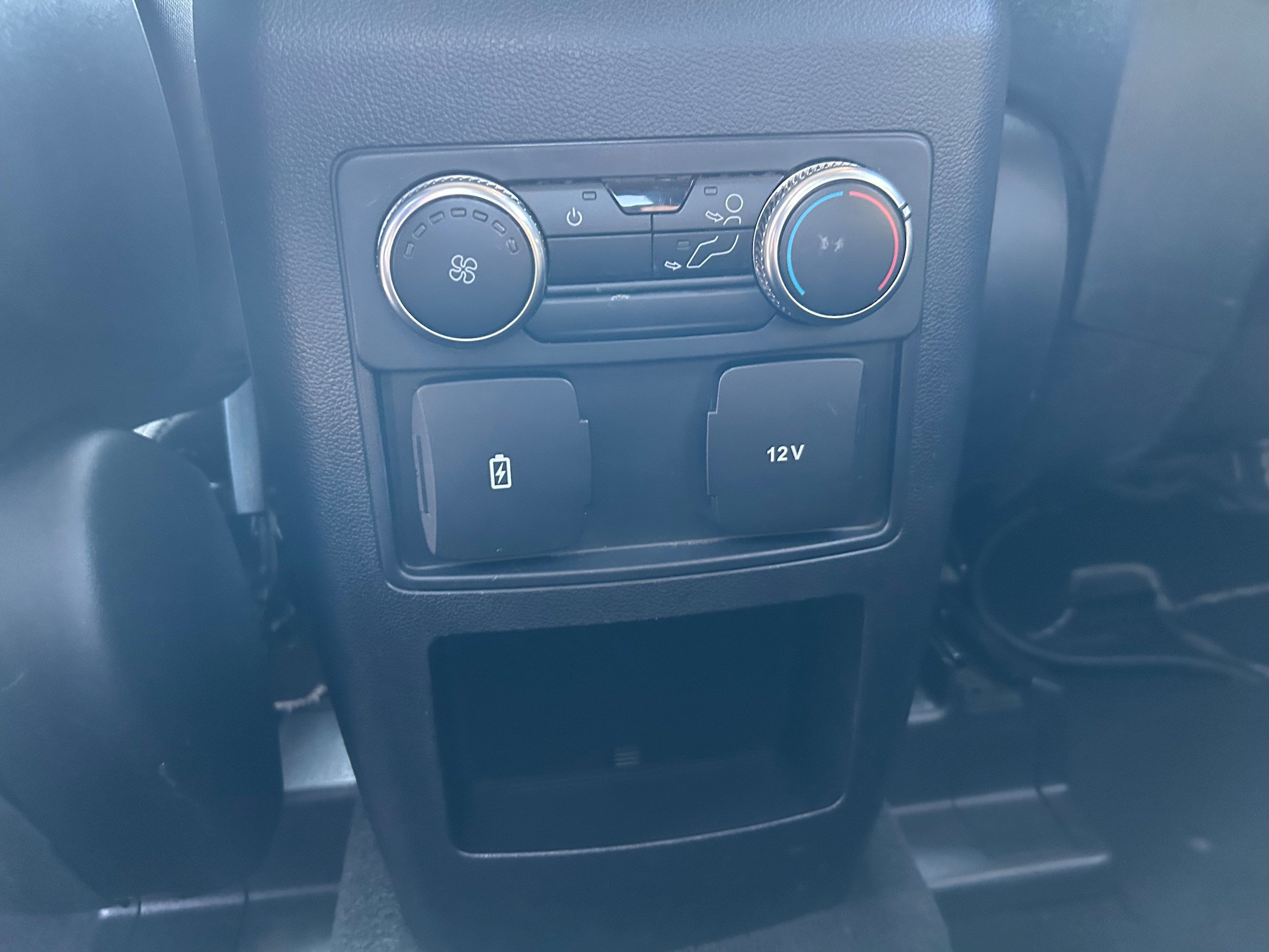 Used 2020 Ford Explorer XLT RWD image 19