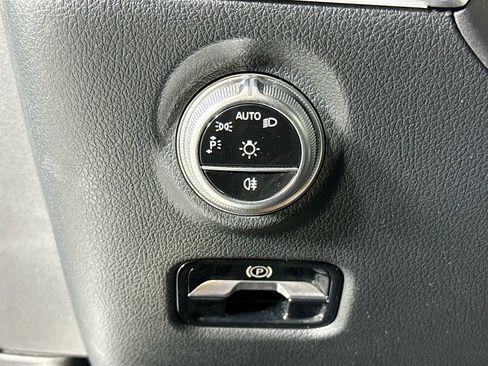 Used 2022 Mercedes-Benz C 300 4MATIC Sedan image 10