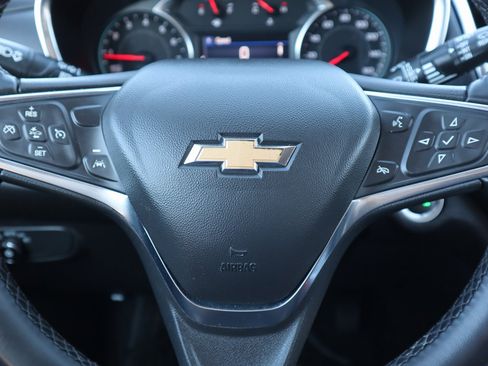 Used 2024 Chevrolet Equinox LT image 29