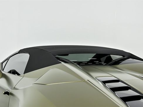 Used 2022 Lamborghini Huracan EVO RWD image 39