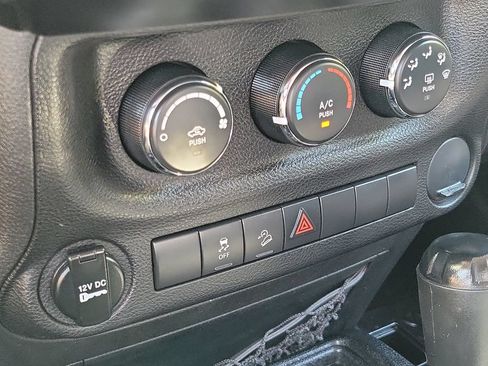 Used 2014 Jeep Wrangler Sport w/ Trailer Tow Group AWD/4WD image 21