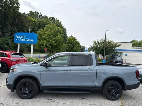 Certified 2024 Honda Ridgeline Black Edition image 4