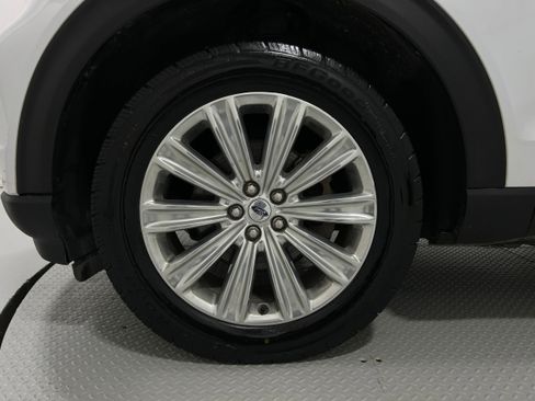 Used 2020 Ford Explorer Limited image 43