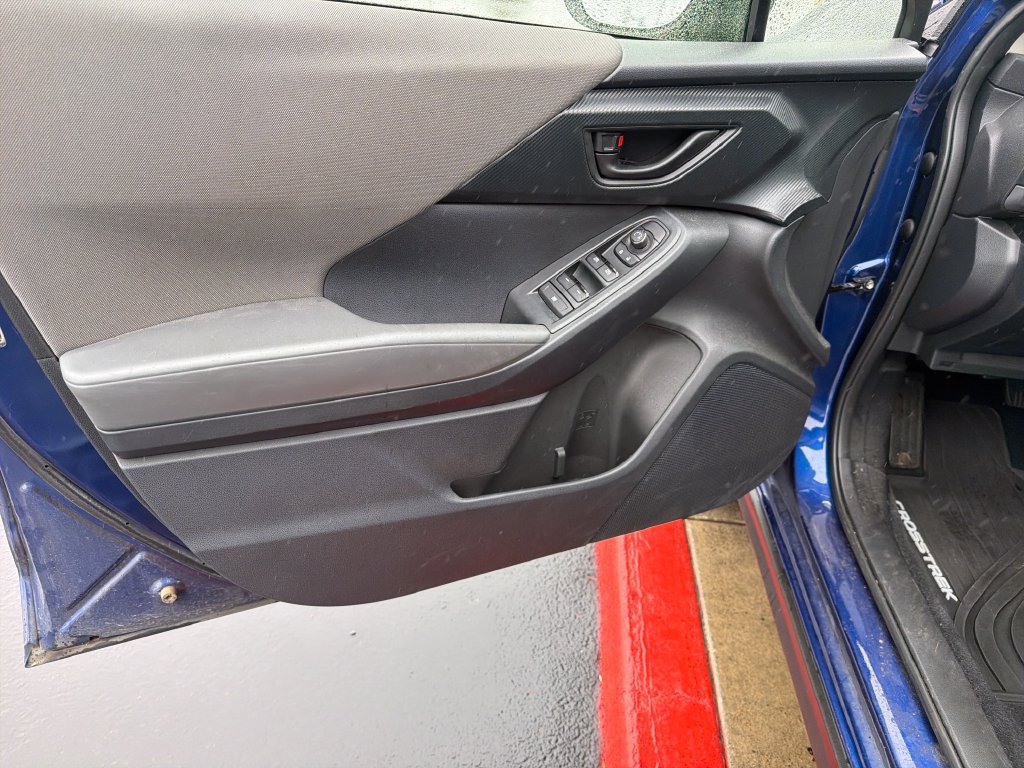 Used 2024 Subaru Crosstrek 2.0i AWD/4WD image 10
